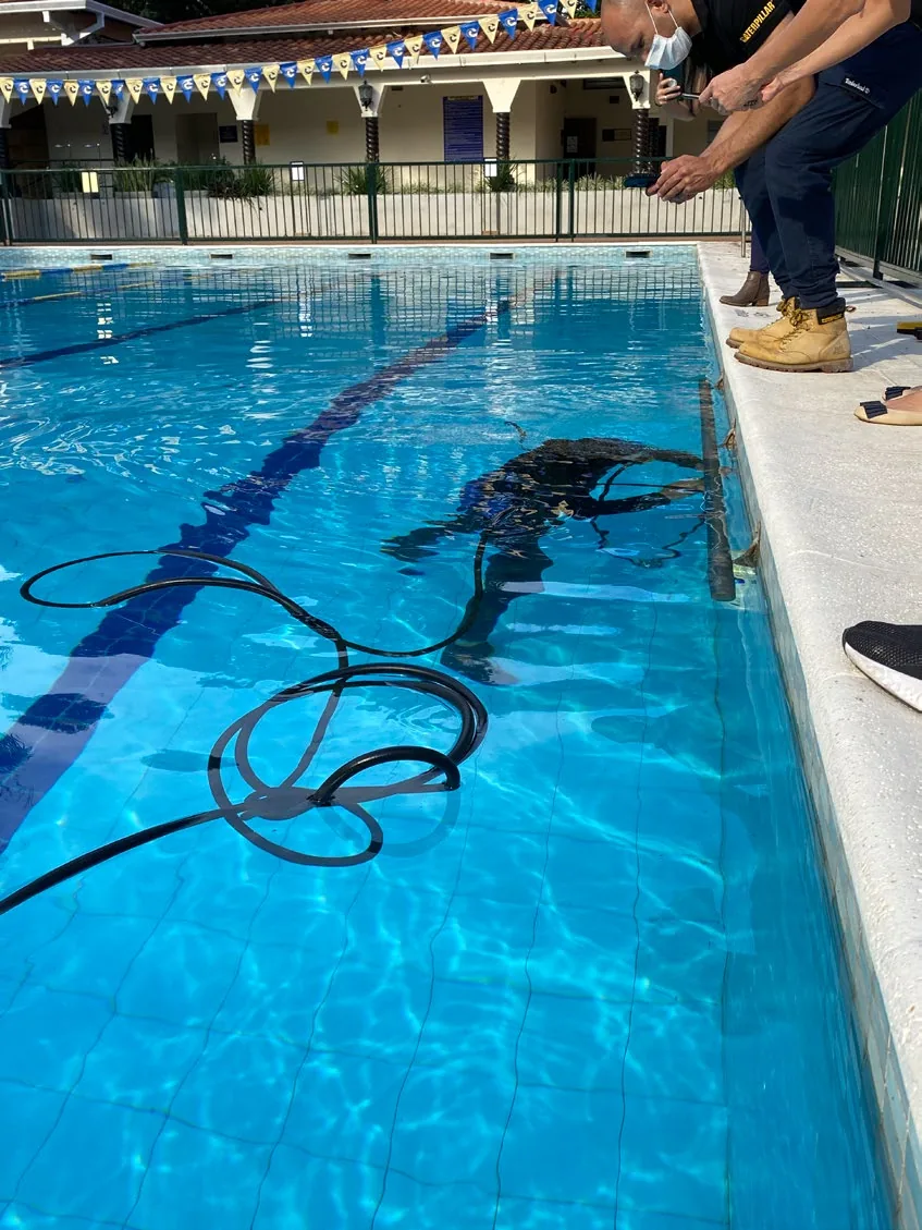 Detección de fuga en piscina sin romper